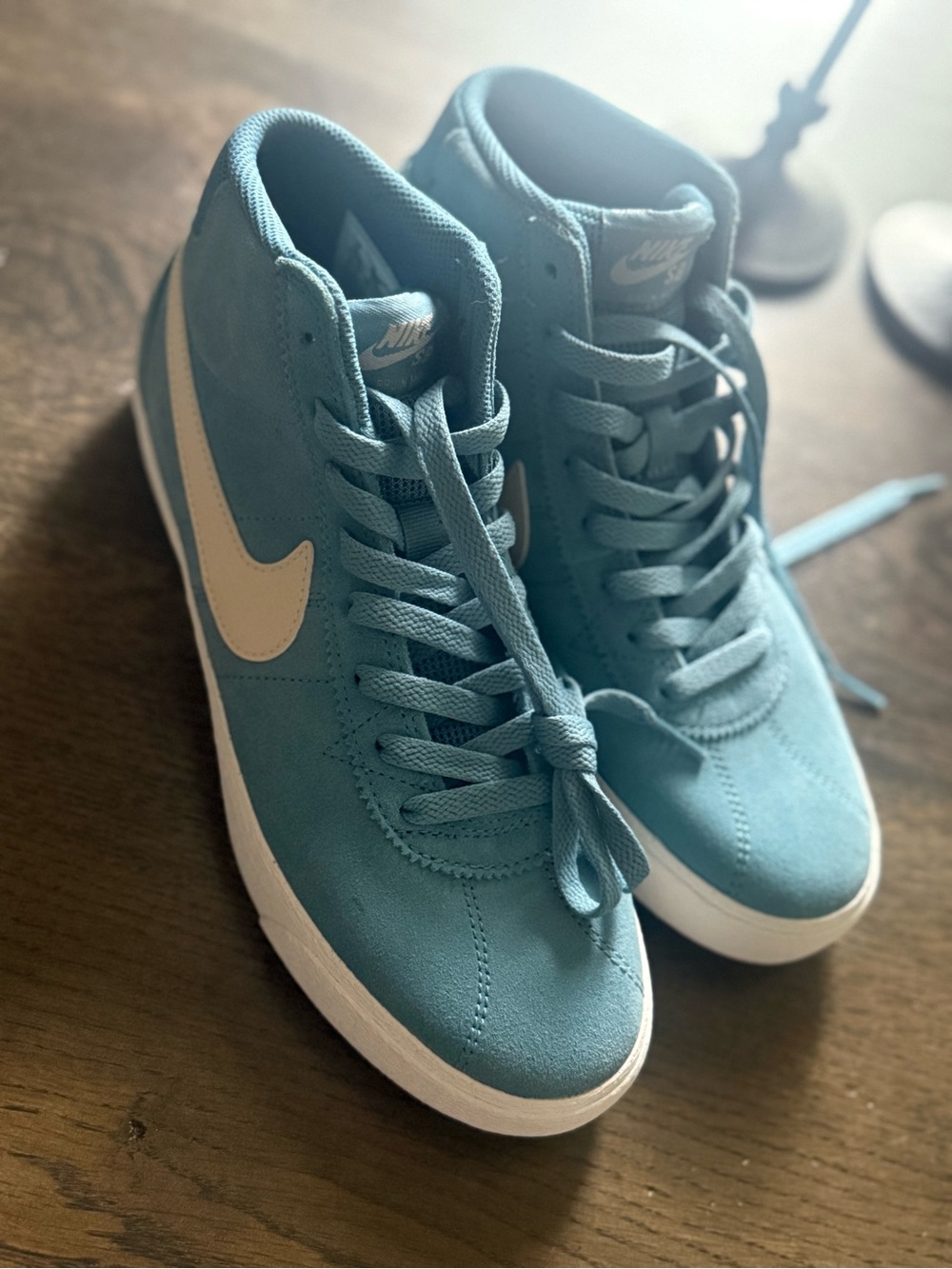 Nike SB Zoom Blazer Mid Size 9 (Never Worn) - Picture 1 of 5